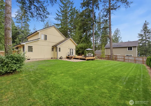 Photo 4 of Single family home for sale at 240 E Channel Dr, Allyn, WA 98524 | MLS# NWM2579215 | Listing updated on 2026-09-25
