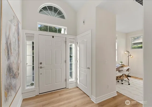 Photo 2 of Sale Pending at 24515 Ne Vine Maple Way, Redmond, WA 98053 | MLS# NWM2579263 | Listing updated on 2026-09-25
