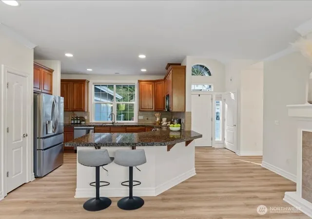 Photo 3 of Sale Pending at 24515 Ne Vine Maple Way, Redmond, WA 98053 | MLS# NWM2579263 | Listing updated on 2026-09-25
