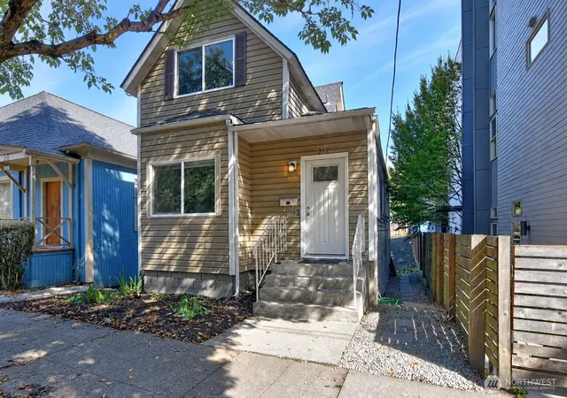 Photo 1 of Single family home for sale at 312 21st Avenue, Seattle, WA 98122 | MLS# NWM2579266 | Listing updated on 2026-09-25