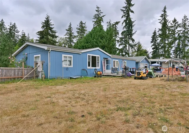 Manufactured home for sale at 29708 7th Avenue E, Roy, WA 98580 | MLS# NWM2579330