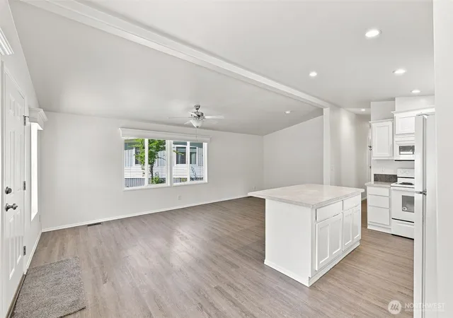 Photo 2 of Manufactured home for sale at 12617 113th Avenue Ct E #170, Puyallup, WA 98374 | MLS# NWM2579347 | Listing updated on 2026-09-25