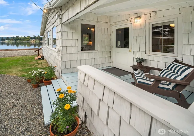 Photo 4 of Single family home for sale at 22207 Dockton Rd SW, Vashon, WA 98070 | MLS# NWM2579448 | Listing updated on 2026-09-26