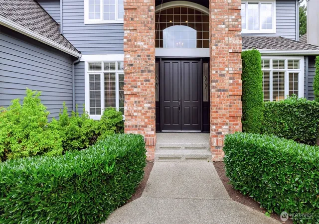 Photo 3 of Single family home for sale at 132 247th Avenue Se, Sammamish, WA 98074 | MLS# NWM2579452 | Listing updated on 2026-09-30