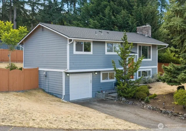 Photo 1 of Single family home for sale at 9210 166th Place Ne, Redmond, WA 98052 | MLS# NWM2579454 | Listing updated on 2026-09-25