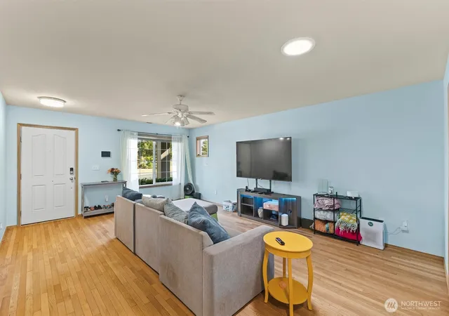 Photo 4 of Single family home for sale at 5636 Hidden Lake Loop, Mount Vernon, WA 98273 | MLS# NWM2579455 | Listing updated on 2026-10-01