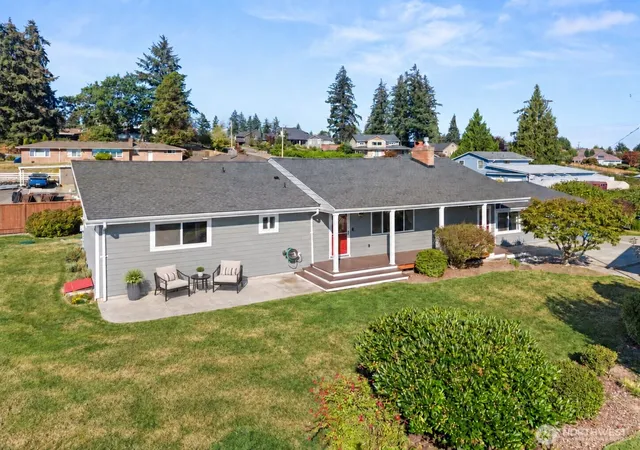 Photo 2 of Sale Pending at 6902 92nd Street E, Puyallup, WA 98371 | MLS# NWM2579492 | Listing updated on 2026-09-16