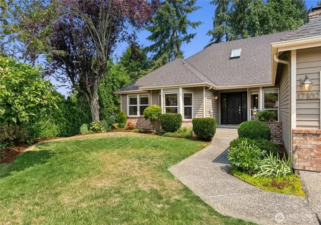 Photo 3 of Single family home for sale at 17102 Ne 37th Place, Bellevue, WA 98008 | MLS# NWM2579493 | Listing updated on 2026-10-02