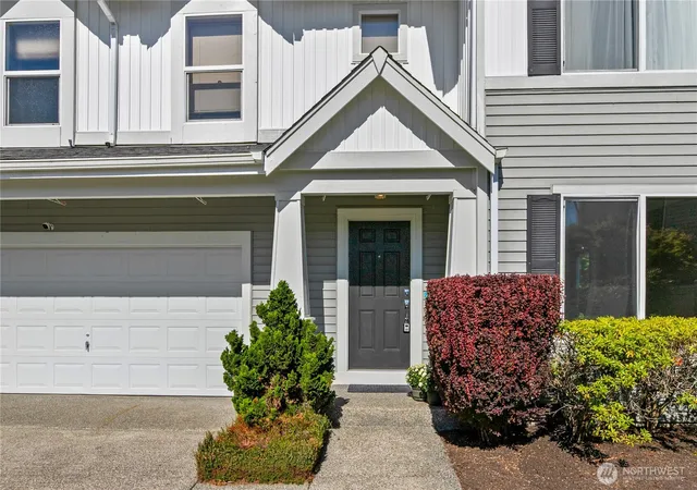 Photo 2 of Single family home for sale at 4721 141st Place Se, Snohomish, WA 98296 | MLS# NWM2579504 | Listing updated on 2026-09-28