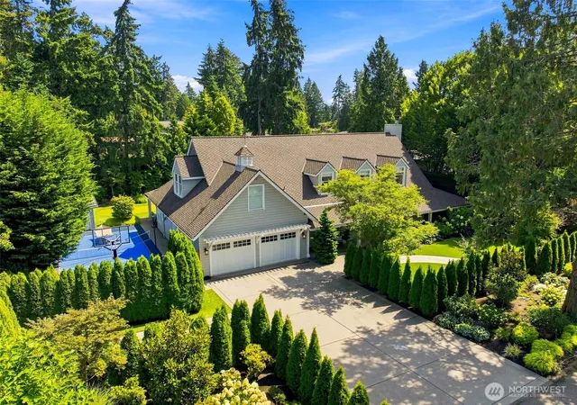 Photo 3 of Single family home for sale at 2042 77th Avenue Ne, Medina, WA 98039 | MLS# NWM2579521 | Listing updated on 2026-10-02