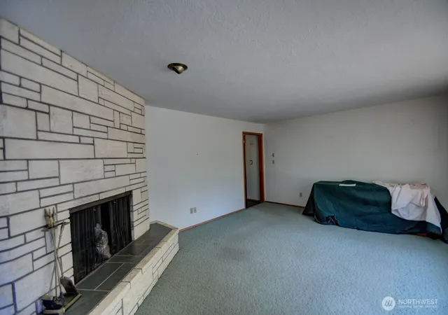Photo 3 of Sale Pending at 7112 5th Avenue Se, Lacey, WA 98503 | MLS# NWM2579522 | Listing updated on 2026-09-22