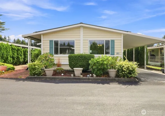 Photo 1 of Manufactured home for sale at 620 112th Street Se #181, Everett, WA 98208 | MLS# NWM2579525 | Listing updated on 2026-09-25