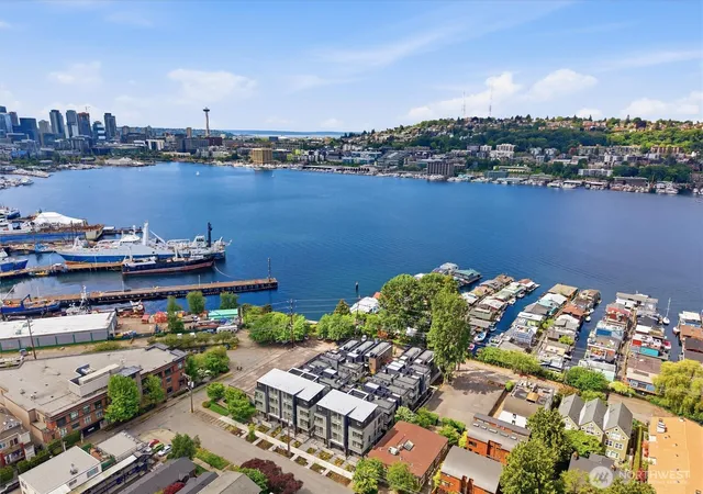 Photo 3 of Townhouse for sale at 2019 Minor Ave E, Seattle, WA 98102 | MLS# NWM2579550 | Listing updated on 2026-09-30