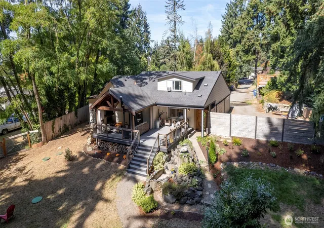 Single family home for sale at 4010 82nd Avenue W, University Place, WA 98466 | MLS# NWM2579564