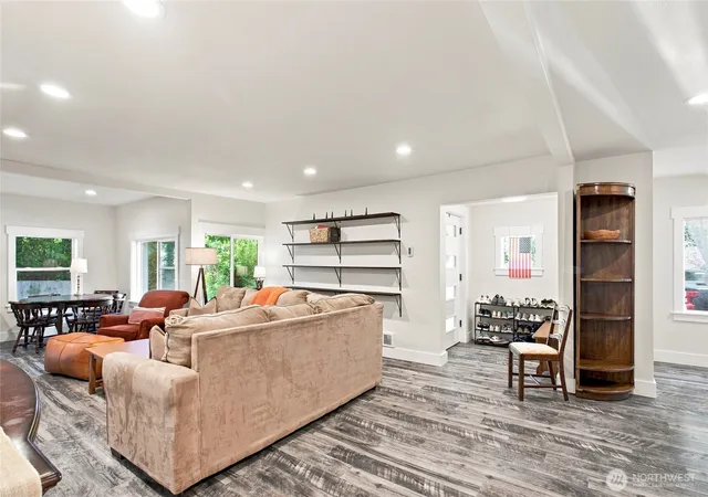 Photo 3 of Single family home for sale at 4010 82nd Avenue W, University Place, WA 98466 | MLS# NWM2579564 | Listing updated on 2026-10-01