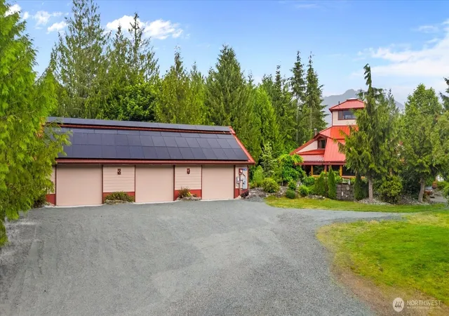 Photo 3 of Sale Pending at 27346 Lake Cavanaugh Rd, Mount Vernon, WA 98274 | MLS# NWM2579585 | Listing updated on 2026-09-23