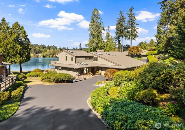 Townhouse for sale at 1804 Eagle Harbor Ln NE #4, Bainbridge Island, WA 98110 | MLS# NWM2579653