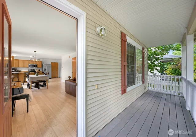 Photo 2 of Single family home for sale at 8801 Vinup Rd, Lynden, WA 98264 | MLS# NWM2579671 | Listing updated on 2026-09-25