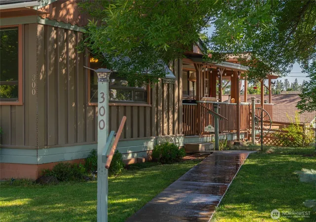 Photo 1 of Single family home for sale at 300 E Birch St, Waterville, WA 98858 | MLS# NWM2579680 | Listing updated on 2026-09-25
