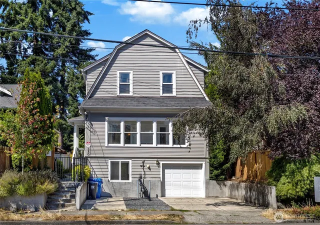 Photo 1 of Single family home for sale at 250 Ne 50th Street, Seattle, WA 98105 | MLS# NWM2579722 | Listing updated on 2026-09-25