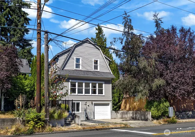 Photo 2 of Single family home for sale at 250 Ne 50th Street, Seattle, WA 98105 | MLS# NWM2579722 | Listing updated on 2026-09-25