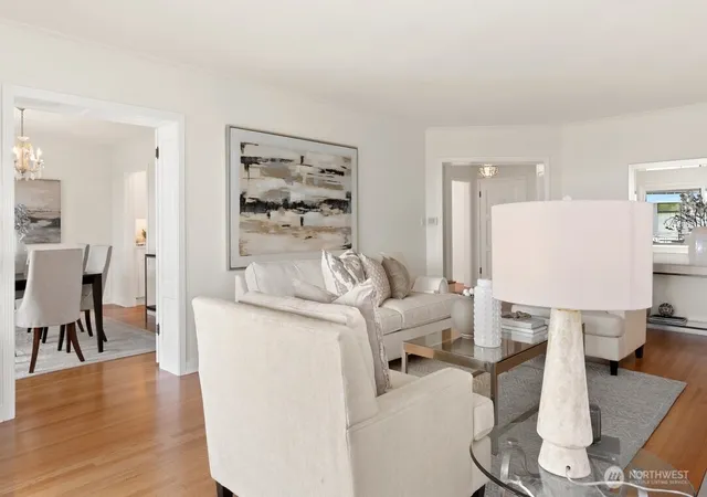 Photo 3 of Single family home for sale at 2527 Westmont Way W, Seattle, WA 98199 | MLS# NWM2579727 | Listing updated on 2026-09-22
