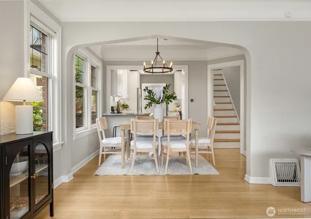 Photo 3 of Sale Pending at 319 Smith Pl, Seattle, WA 98109 | MLS# NWM2579737 | Listing updated on 2026-09-25