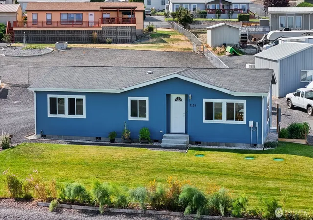 Photo 4 of Manufactured home for sale at 7179 SE Summit Ave, Othello, WA 99344 | MLS# NWM2579742 | Listing updated on 2026-09-25