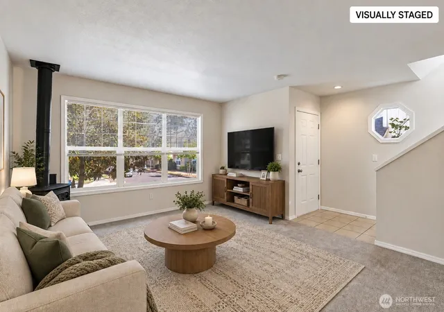 Photo 3 of Townhouse for sale at 5906 Ne 35th Circle, Vancouver, WA 98661 | MLS# NWM2579772 | Listing updated on 2026-09-25