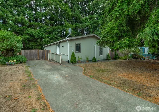 Photo 3 of Manufactured home for sale at 5526 Yakima Ln, Lacey, WA 98503 | MLS# NWM2579792 | Listing updated on 2026-10-01