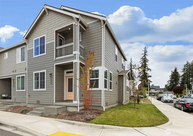 Townhouse for sale at 1221 E 53rd Street, Tacoma, WA 98404 | MLS# NWM2579798
