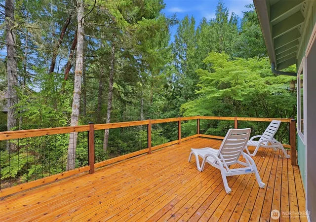 Photo 4 of Single family home for sale at 720 E Creekside Dr, Belfair, WA 98528 | MLS# NWM2579850 | Listing updated on 2026-09-26