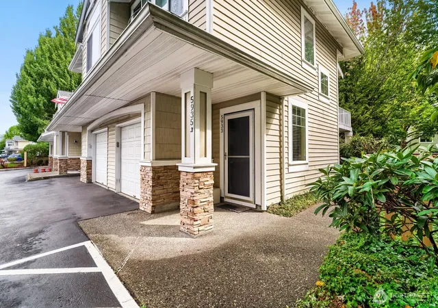Condo for sale at 5933 S 234th Place #2-5, Kent, WA 98032 | MLS# NWM2579891
