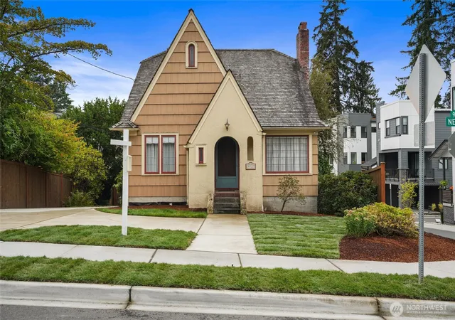 Photo 1 of Single family home for sale at 9917 Ne 190th Street, Bothell, WA 98011 | MLS# NWM2579905 | Listing updated on 2026-09-30