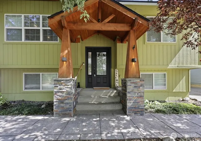 Photo 2 of Sale Pending at 3415 S Myrtle St, Spokane, WA 99223 | MLS# NWM2579920 | Listing updated on 2026-09-27