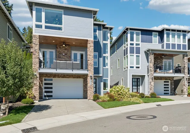 Photo 2 of Single family home for sale at 7504 S 129th Place, Seattle, WA 98178 | MLS# NWM2579921 | Listing updated on 2026-09-25