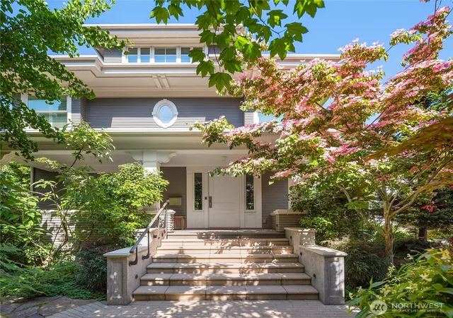 Photo 1 of Mansion for sale at 1065 Summit Ave E, Seattle, WA 98102 | MLS# NWM2579957 | Listing updated on 2026-09-25