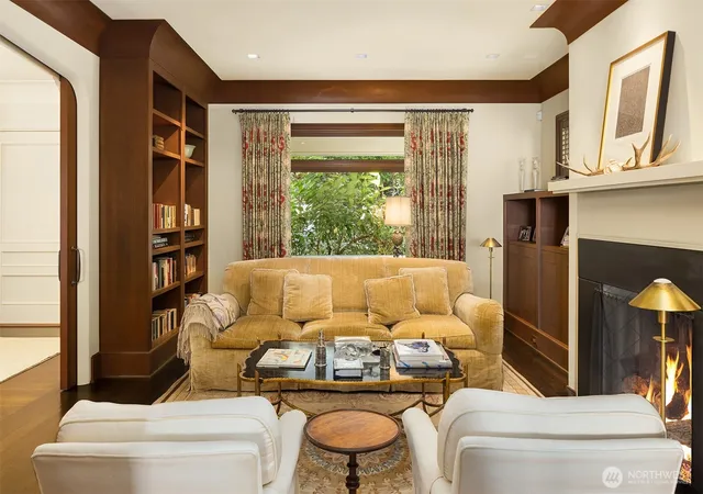 Photo 2 of Mansion for sale at 1065 Summit Ave E, Seattle, WA 98102 | MLS# NWM2579957 | Listing updated on 2026-09-25