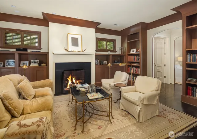 Photo 3 of Mansion for sale at 1065 Summit Ave E, Seattle, WA 98102 | MLS# NWM2579957 | Listing updated on 2026-09-25