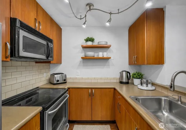 Photo 3 of Condo for sale at 3401 Wallingford Ave N #210, Seattle, WA 98103 | MLS# NWM2580000 | Listing updated on 2026-09-25