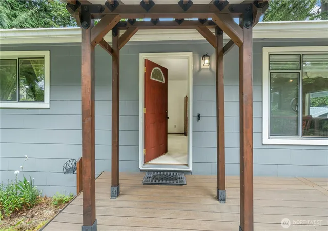 Photo 3 of Sale Pending at 13816 Ne 137th Street, Kirkland, WA 98034 | MLS# NWM2580021 | Listing updated on 2026-09-25