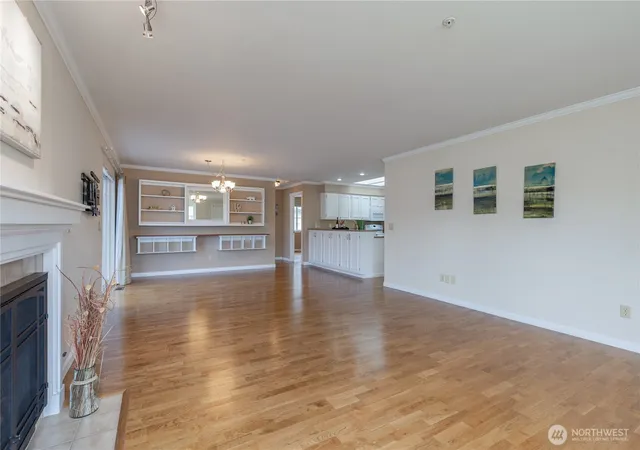Photo 3 of Sale Pending at 1811 F St Se #14, Auburn, WA 98002 | MLS# NWM2580072 | Listing updated on 2026-10-01