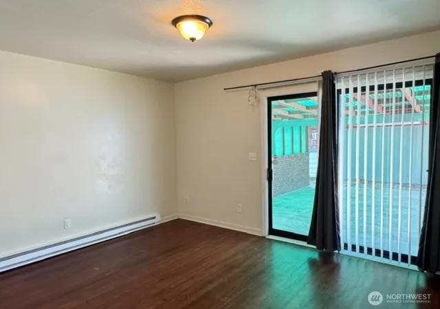 Photo 3 of Sale Pending at 225 SW Lewis St, Chehalis, WA 98532 | MLS# NWM2580077 | Listing updated on 2026-09-29