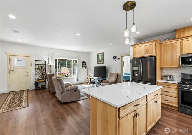 Photo 4 of Single family home for sale at 381 Studebaker Spur 2, Castle Rock, WA 98611 | MLS# NWM2580079 | Listing updated on 2026-09-25