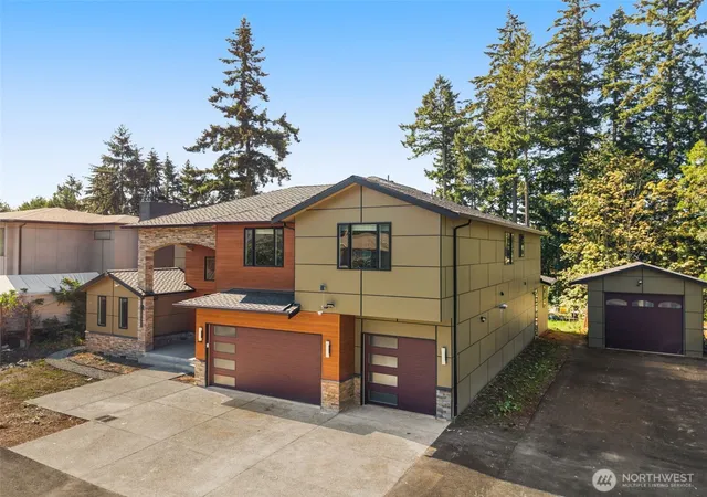 Photo 3 of Single family home for sale at 35101 27th Avenue S, Federal Way, WA 98003 | MLS# NWM2580098 | Listing updated on 2026-09-25