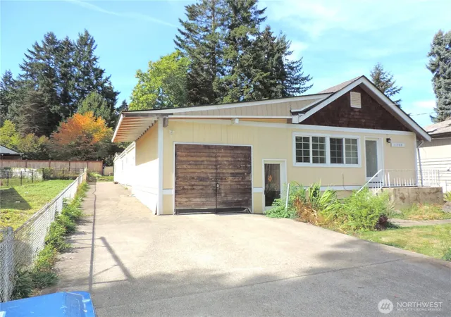 Photo 2 of Single family home for sale at 11709 26th Avenue Ne, Seattle, WA 98125 | MLS# NWM2580109 | Listing updated on 2026-09-25