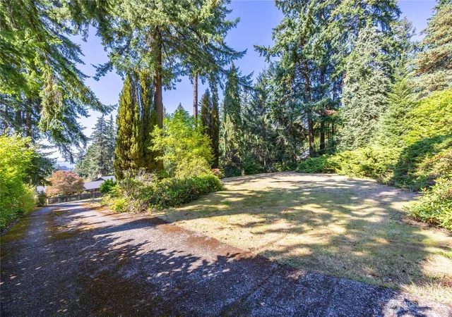 Photo 3 of Single family home for sale at 1801 38th Street, Bellingham, WA 98229 | MLS# NWM2580110 | Listing updated on 2026-10-01