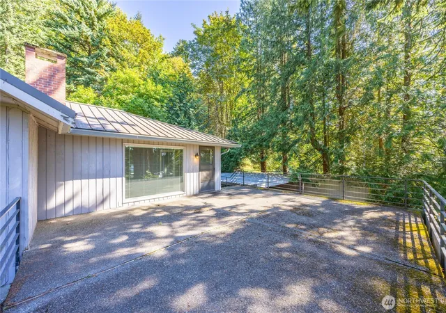 Photo 4 of Single family home for sale at 1801 38th Street, Bellingham, WA 98229 | MLS# NWM2580110 | Listing updated on 2026-10-01