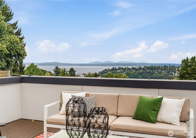Photo 2 of Townhouse for sale at 1921 8th Avenue W, Seattle, WA 98119 | MLS# NWM2580113 | Listing updated on 2026-10-01