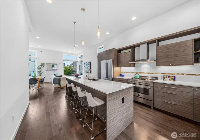 Photo 4 of Townhouse for sale at 1921 8th Avenue W, Seattle, WA 98119 | MLS# NWM2580113 | Listing updated on 2026-10-01